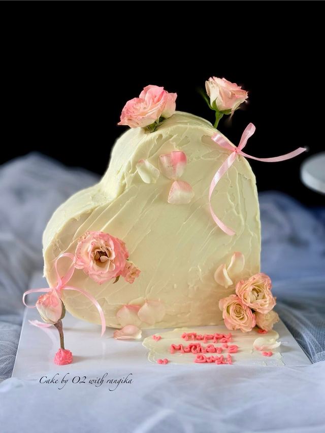 Celebration cake by Rangika