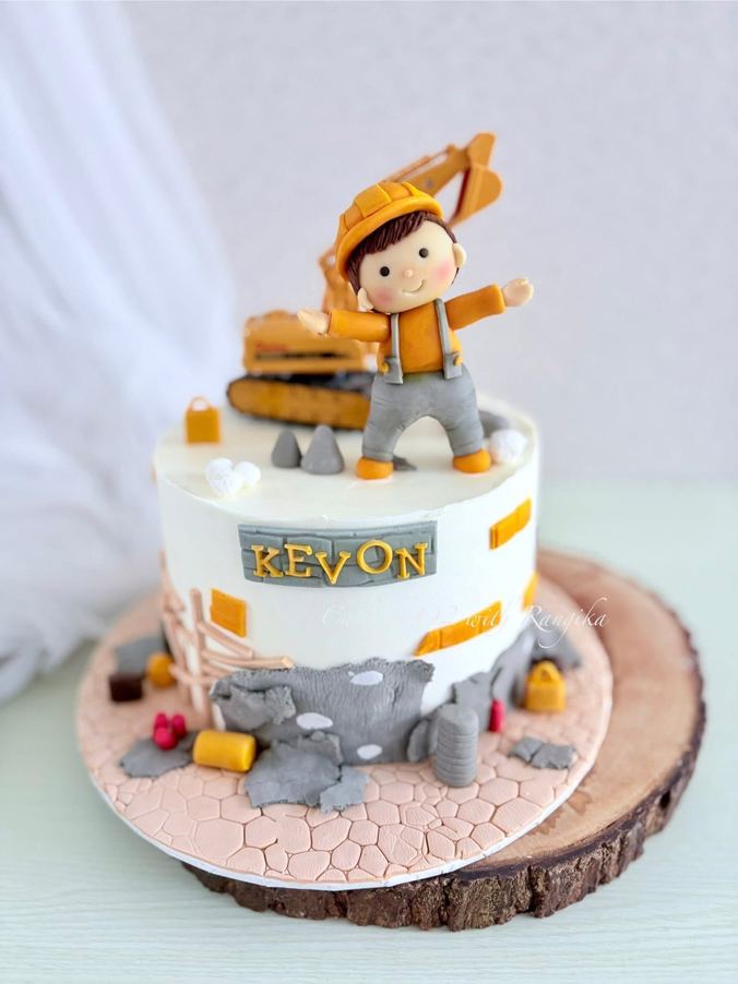 Custom birthday cake by Cake by O2, Colombo